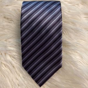 Giorgio Armani Man Tie 100%silk made in Italy excellent condition